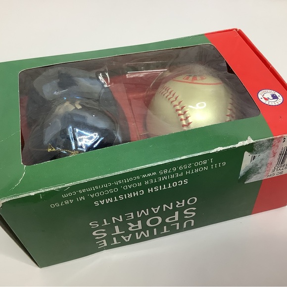 New York Yankees Hand Painted Glass Ornament Set Of 2 MLB Baseball NIB Set Of 2 - Picture 8 of 9